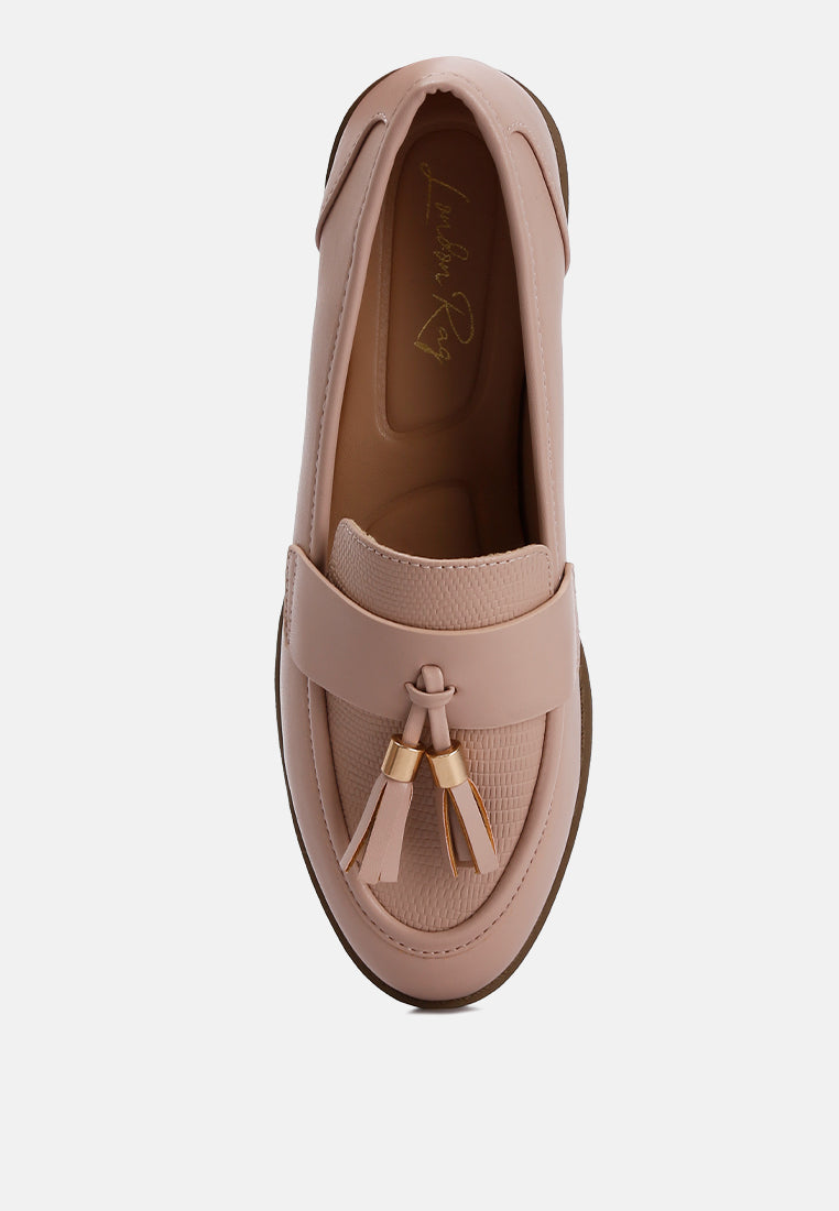 Alibi Tassels Detail Loafers - Glamourous Grace