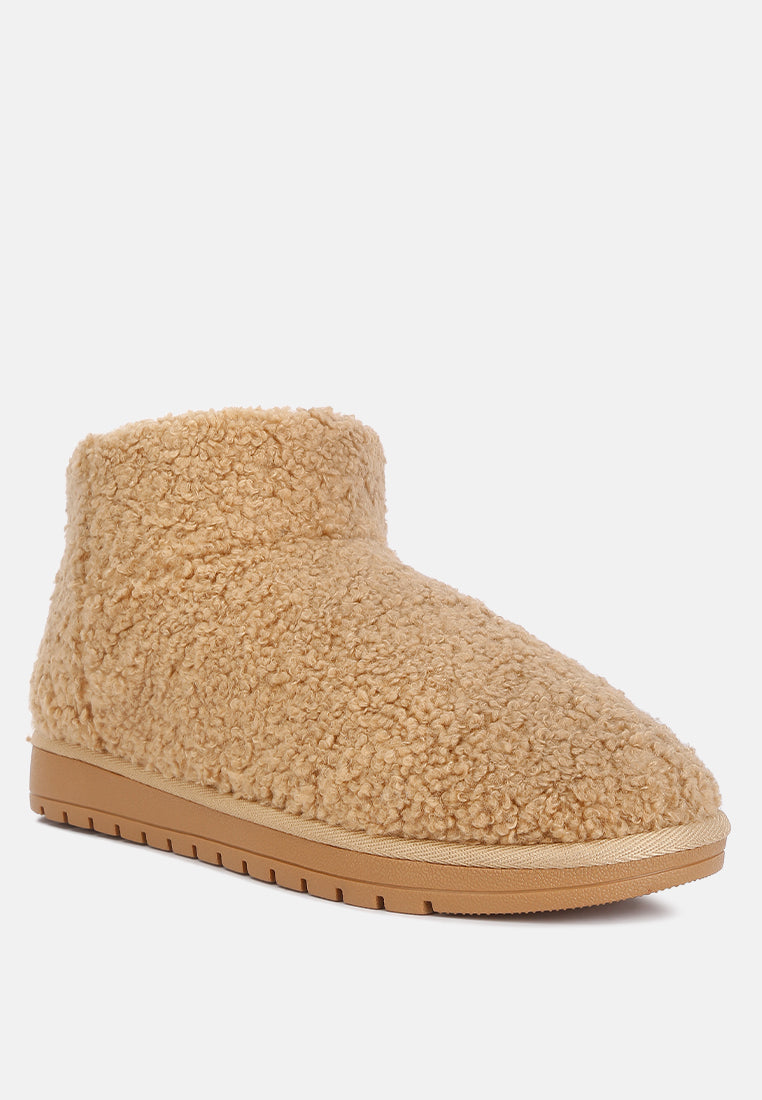 Anatole Fleece Exterior Fluffy Boots - Glamourous Grace
