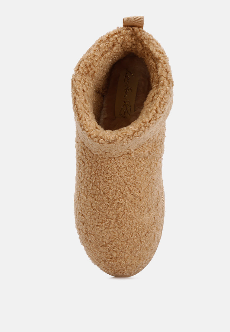 Anatole Fleece Exterior Fluffy Boots - Glamourous Grace