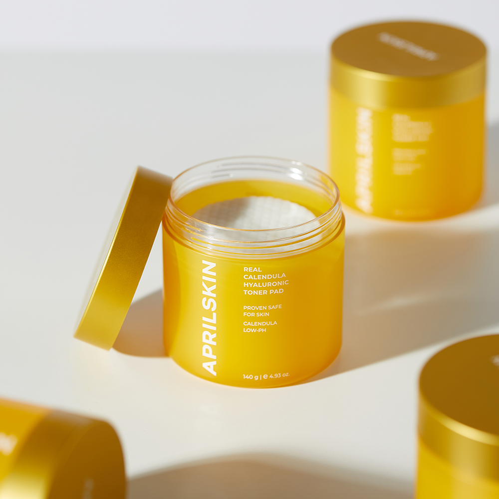 APRILSKIN Calendula PHA Hyaluronic Toner Pads 140g - Glamourous Grace
