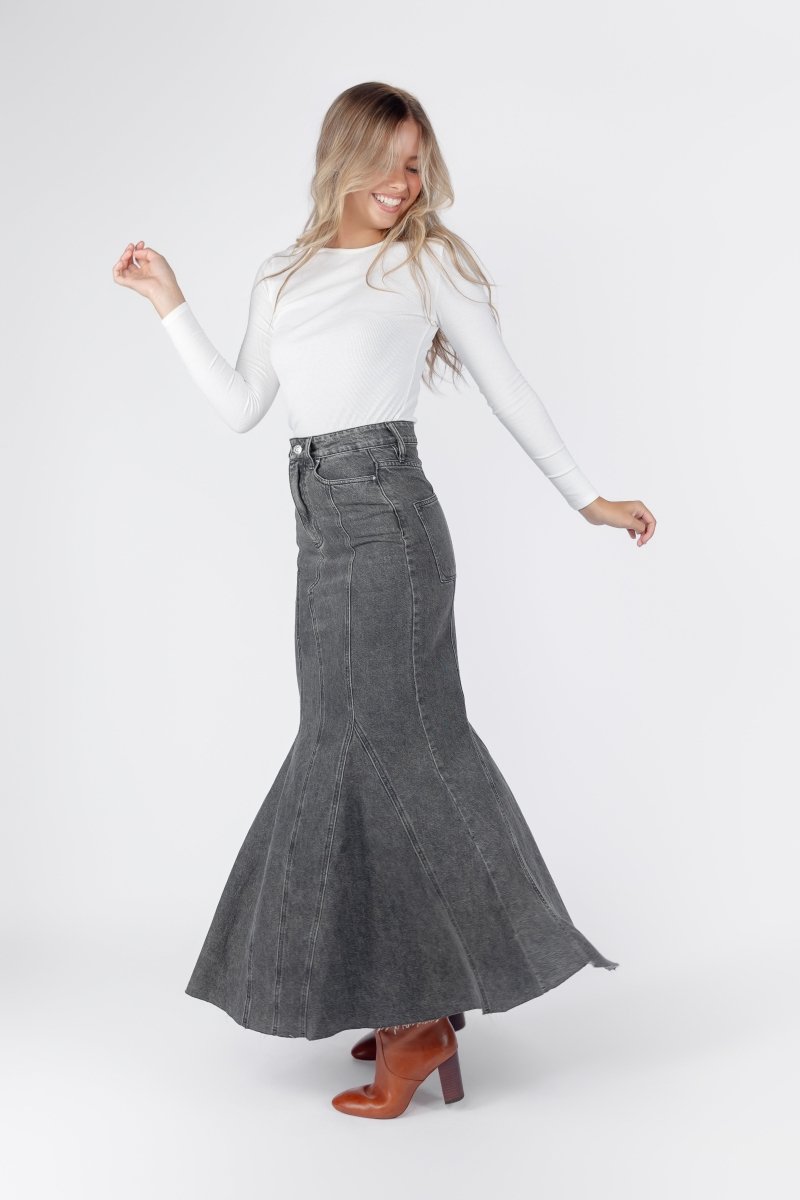 Arden Skirt (Black) - Glamourous Grace