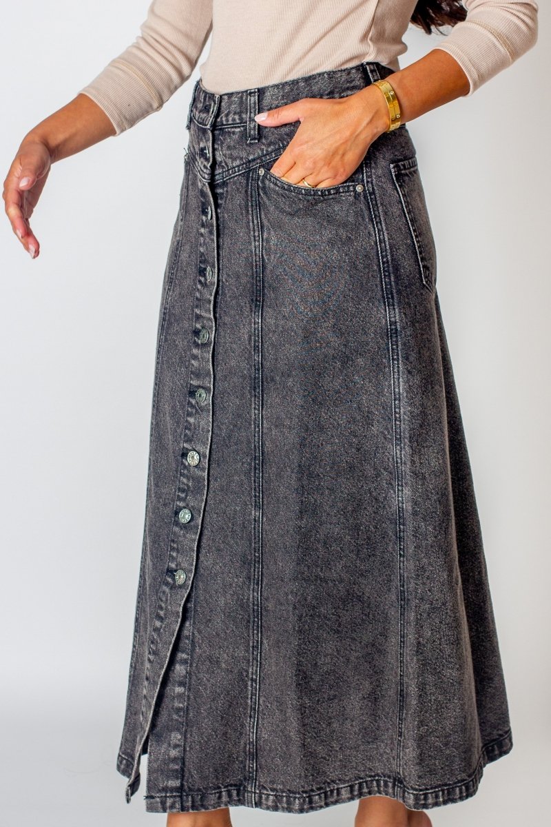 Ariella Skirt (Black) - Glamourous Grace