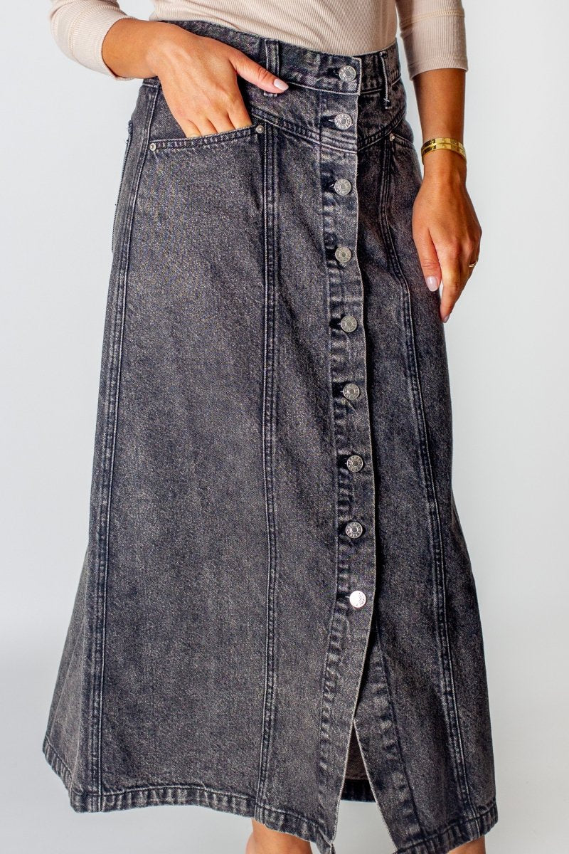 Ariella Skirt (Black) - Glamourous Grace