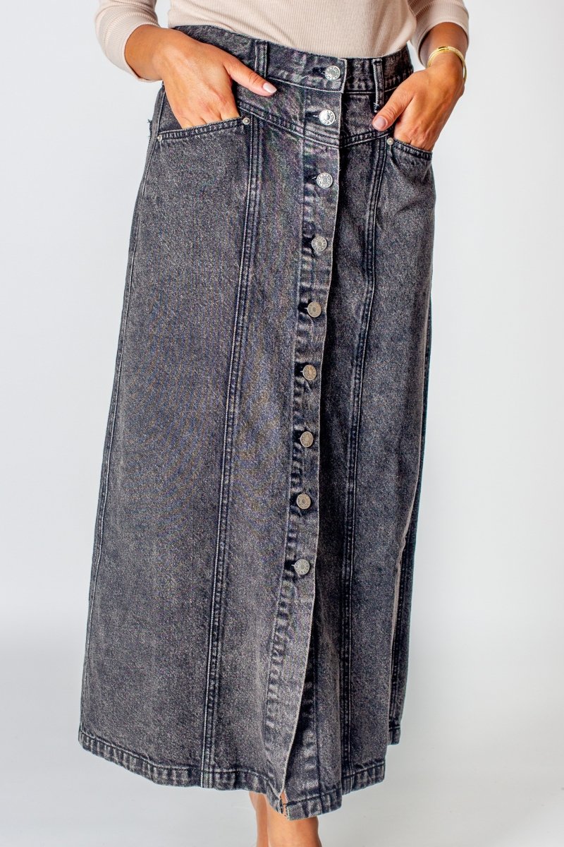 Ariella Skirt (Black) - Glamourous Grace
