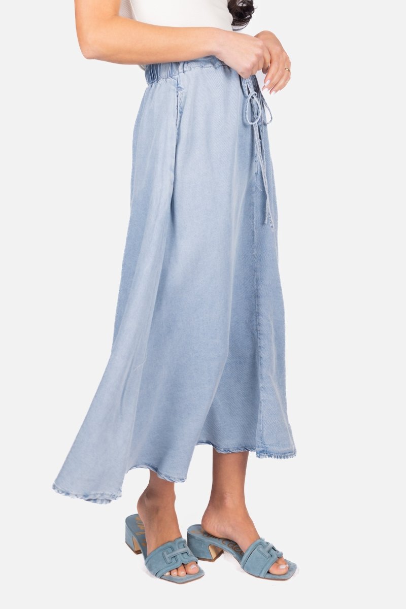 Ariya Skirt (Chambray) - Glamourous Grace