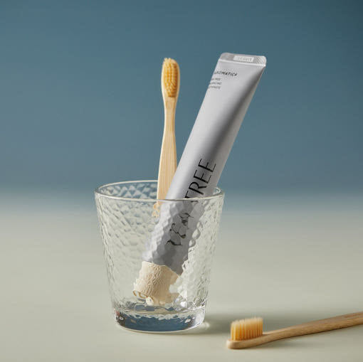 AROMATICA Tea Tree Balancing Toothpaste 100ml - Glamourous Grace