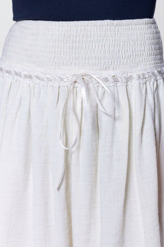 Avery Skirt 20" (Off White)