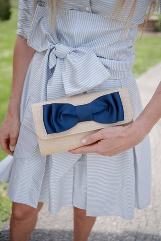 Avery Straw Clutch - Pinch Bow
