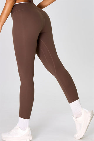 The Dwell Sports Bra Leggings 2-Piece Set