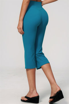 The Zura Capri Leggings