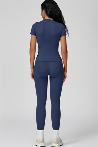 The Oasis T-shirt Leggings 2-Piece Set