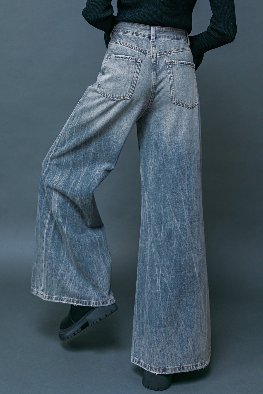 DARING TREND WASHED DENIM PANTS - Glamourous Grace