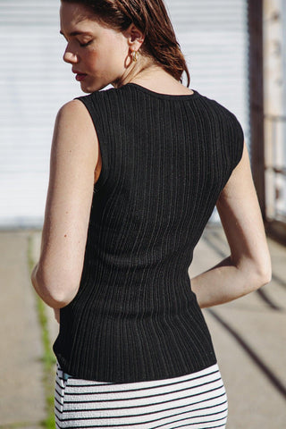 SET THE PACE KNIT TOP - Glamourous Grace