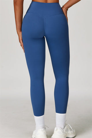 The Eloise Sports Bra Leggings 2-Piece Set