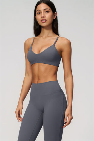 The Zura Sports Bra Capri Leggings 2-Piece Set