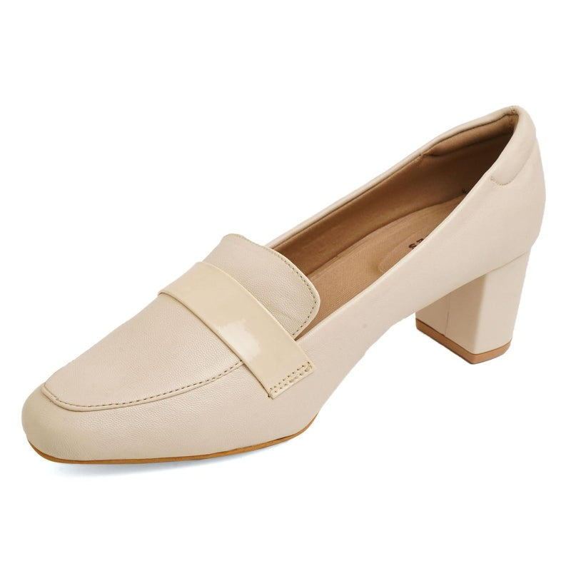 Virelia- Beige Pumps - Glamourous Grace