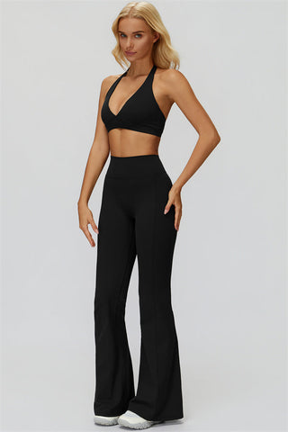 The Fyra Sports Bra Flared Leggings 2-Piece Set