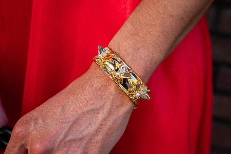 Bee Hinged Cuff - 18k Gold Plated - Glamourous Grace