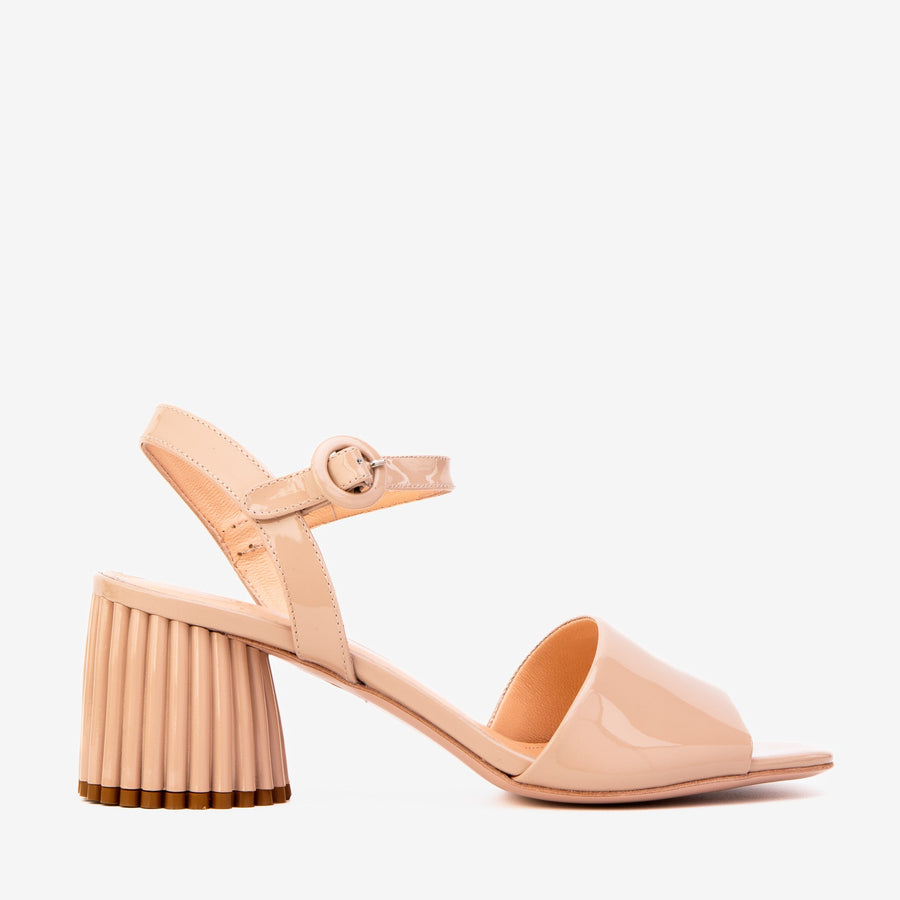 The Bamba Cream Patent Leather Women Sandal - Glamourous Grace