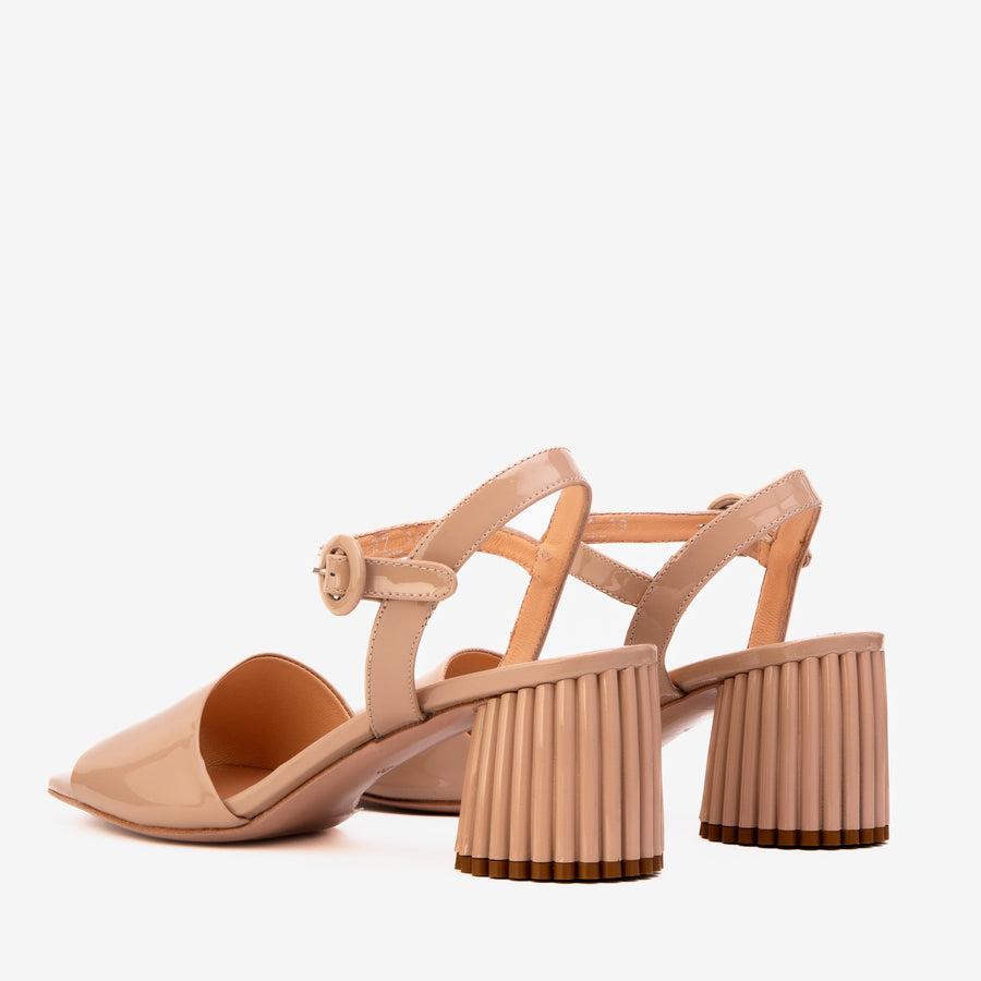 The Bamba Cream Patent Leather Women Sandal - Glamourous Grace