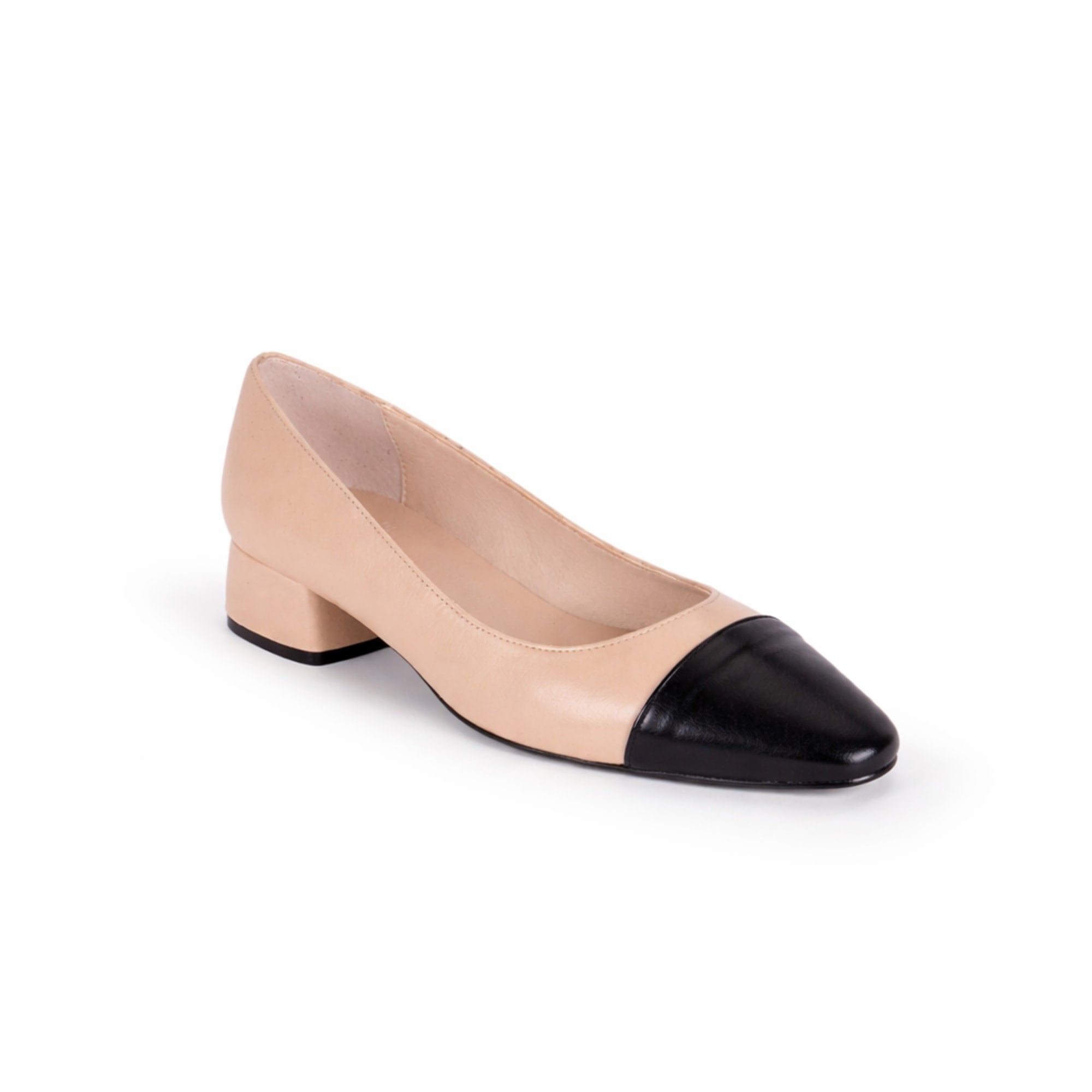 Berta Nude with Black Tip - Glamourous Grace