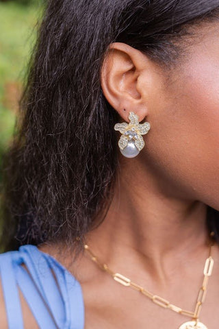 Beth - Rhinestone & Pearl Stud - Glamourous Grace