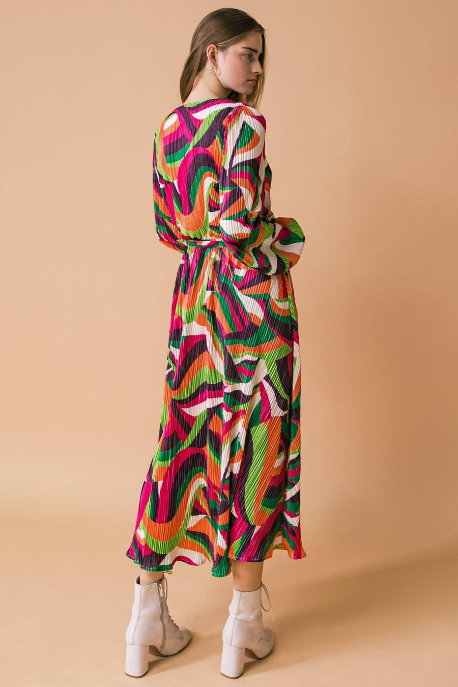 DESTINED TO IMPRESS PLISSE MIDI DRESS - Glamourous Grace