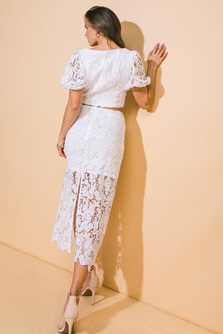 UNFORGETTABLE ICON WOVEN LACE TOP AND SKIRT SET - Glamourous Grace