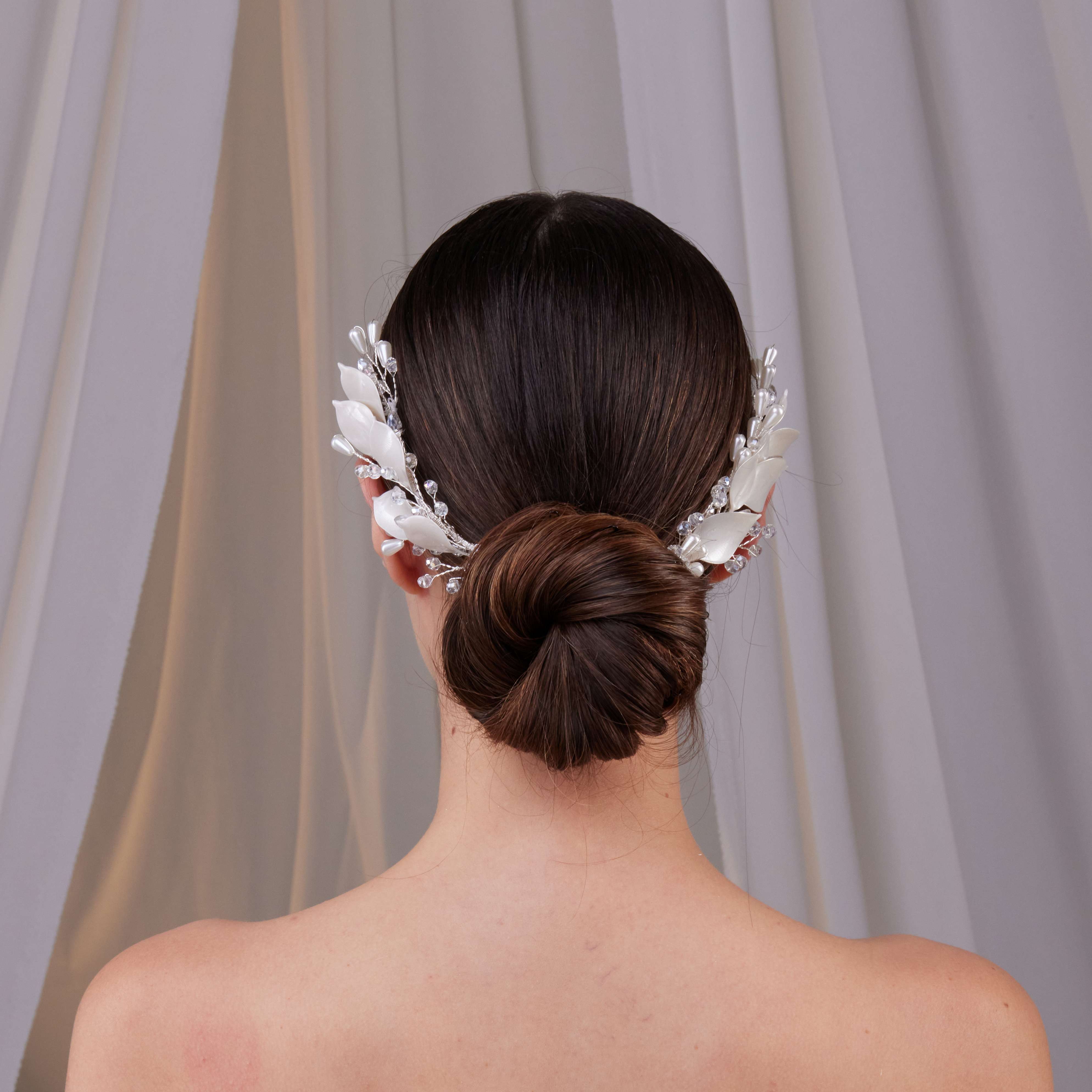 Two-Piece Resin Flower Hair Vine Set - Glamourous Grace