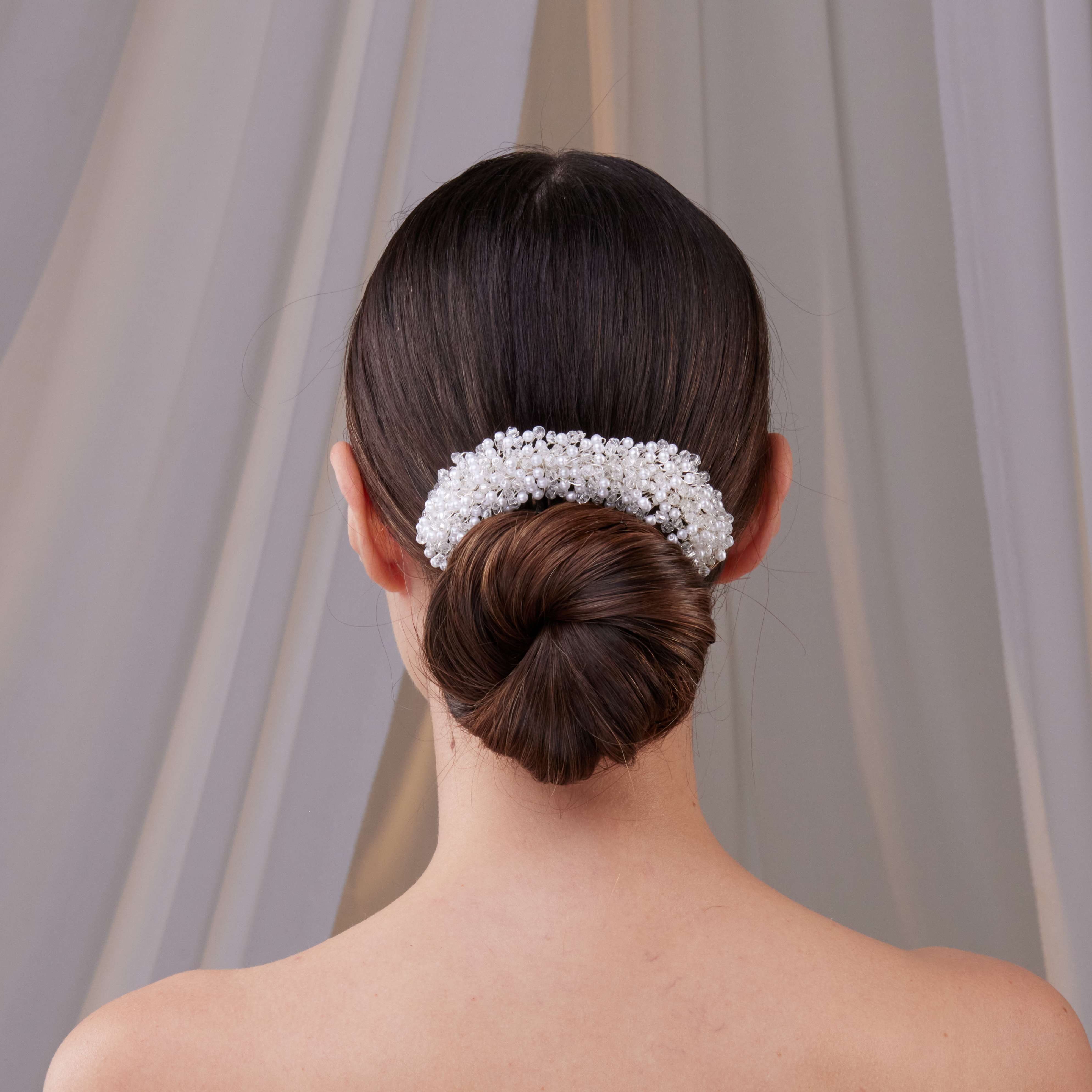 Elegant Pearl and Crystal Bridal Hair Comb - Glamourous Grace