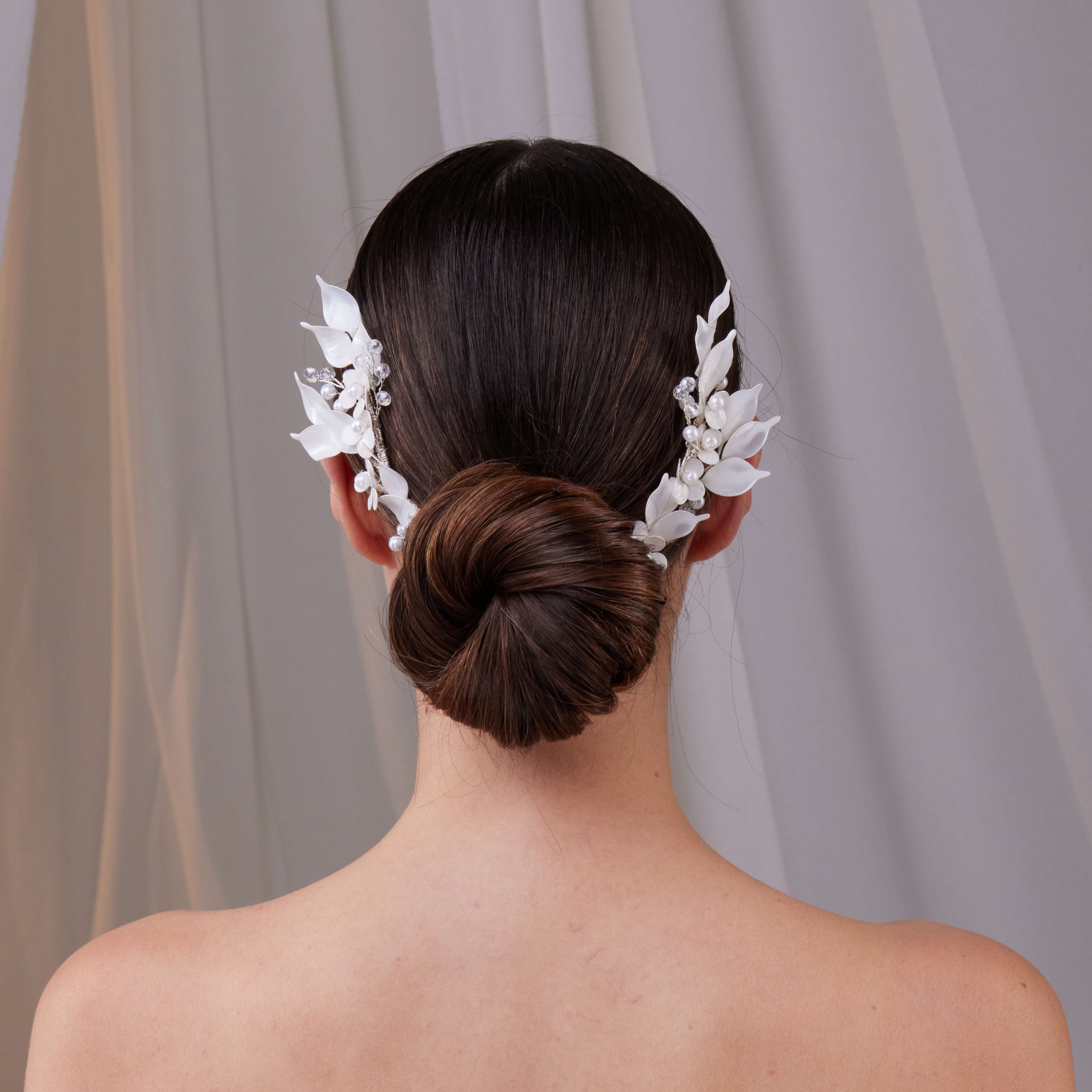 Two-Piece Resin Flower Bridal Hair Vine Set - Glamourous Grace