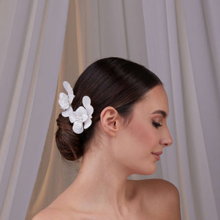 Two-Piece Resin Flower Hair Pin Set - Glamourous Grace