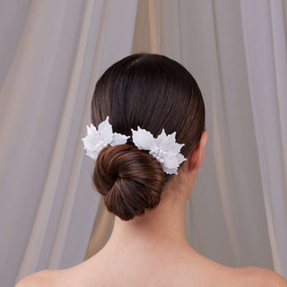 Two-Piece Resin Flower Wedding Hair Comb Set - Glamourous Grace