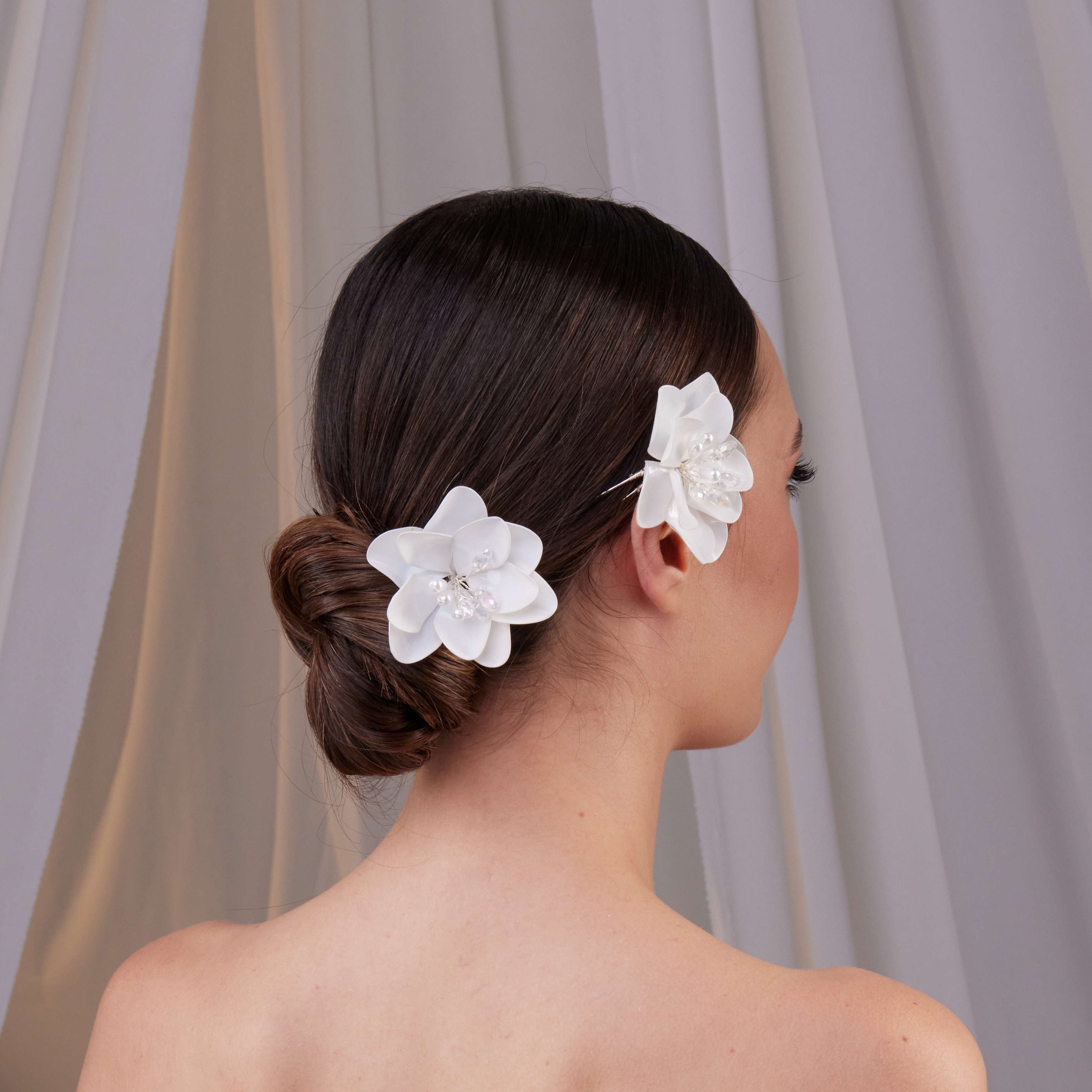 Two-Piece Resin Flower Hair Pin Set - Glamourous Grace