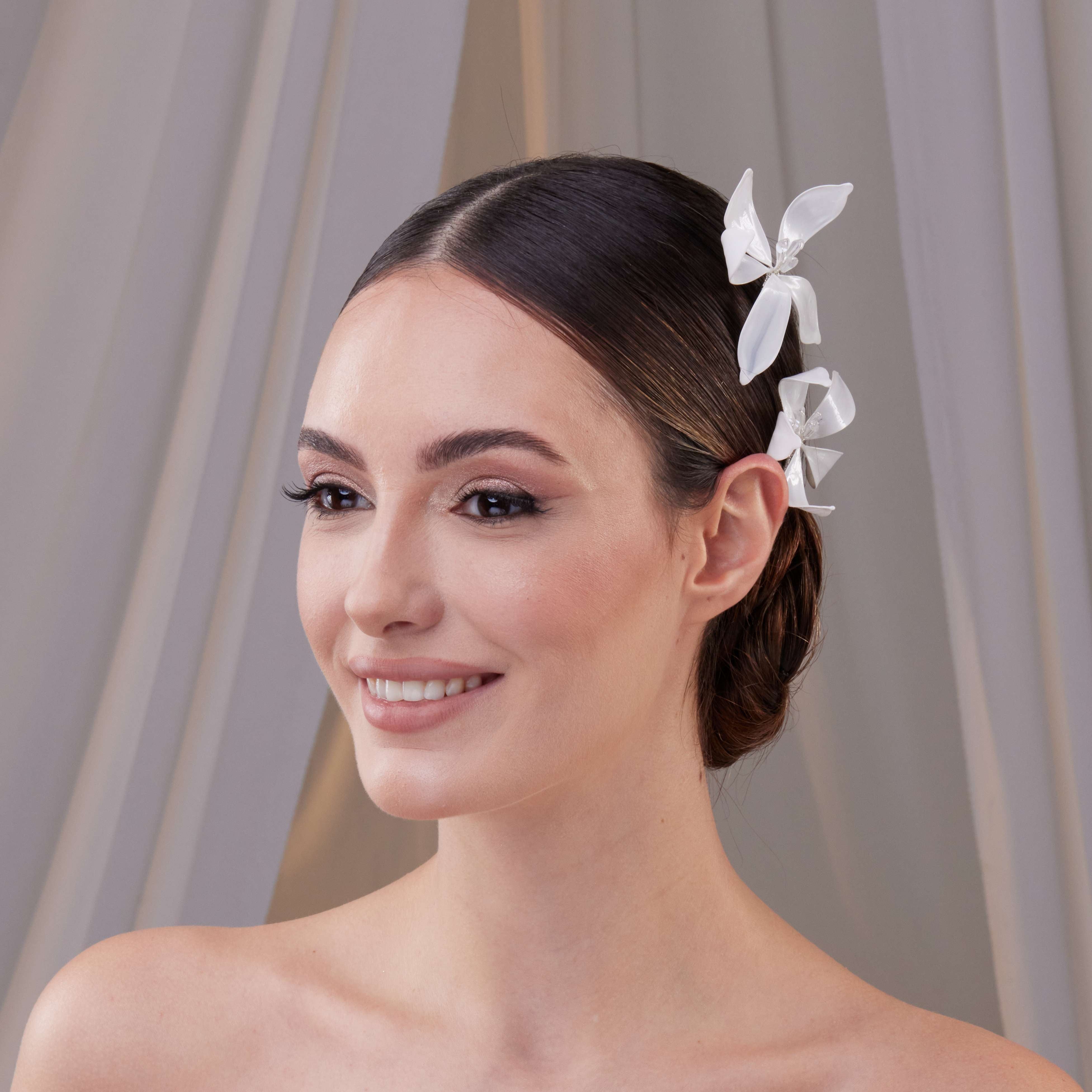 Two-Piece Resin Flower Hair Pin Set - Glamourous Grace