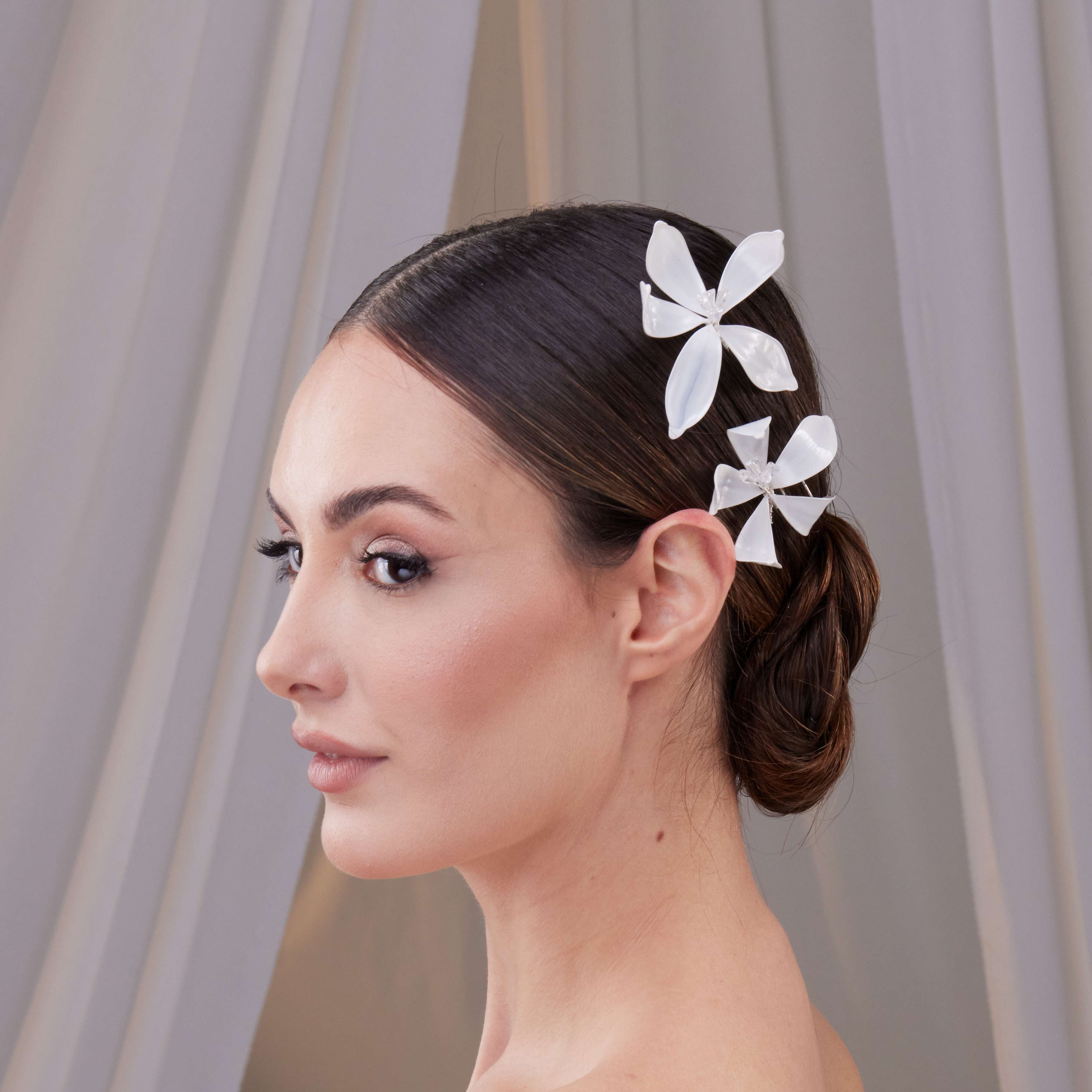 Two-Piece Resin Flower Hair Pin Set - Glamourous Grace