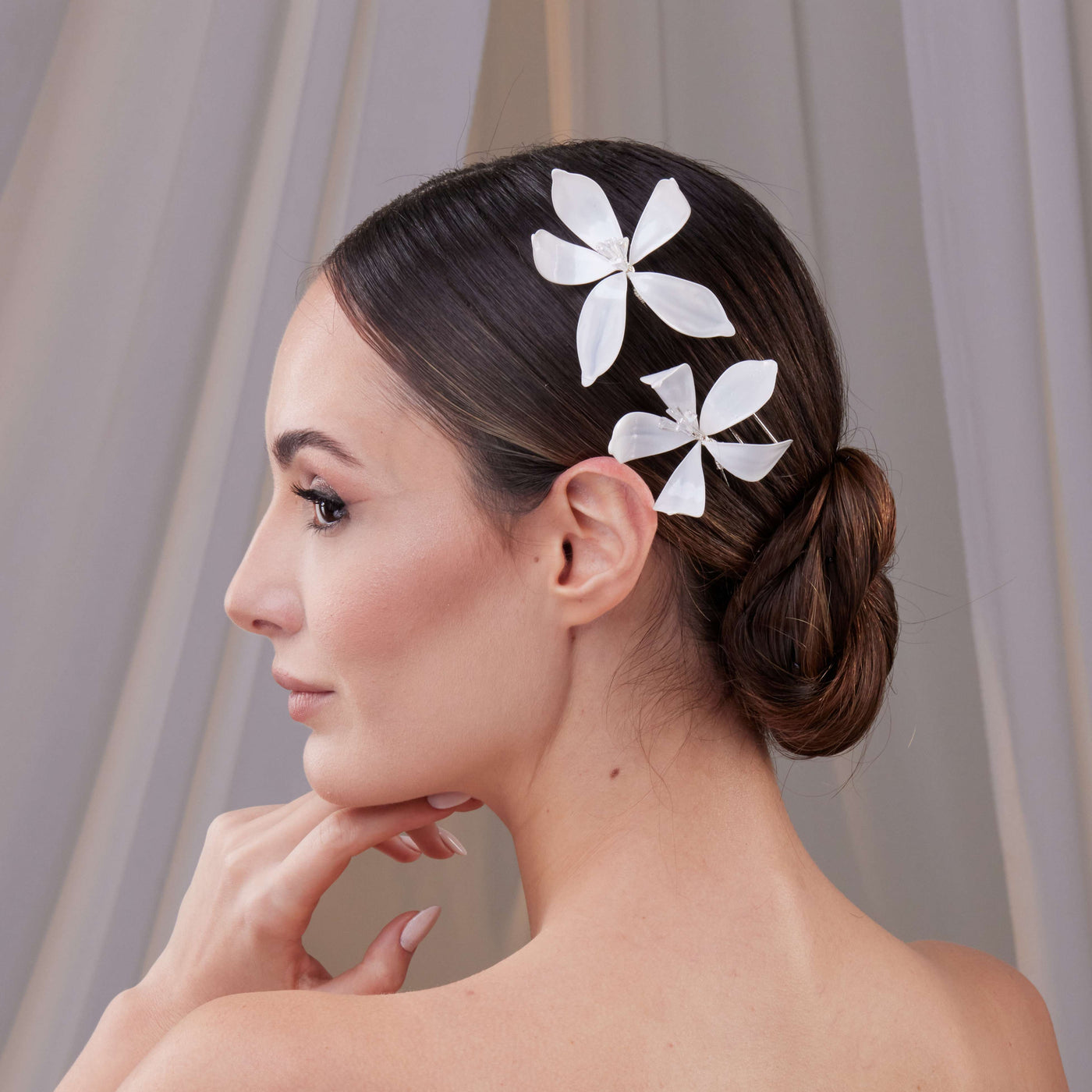 Two-Piece Resin Flower Hair Pin Set - Glamourous Grace