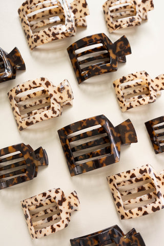 Blonde Tortoise Medium Flat Square Hair Clip - Glamourous Grace