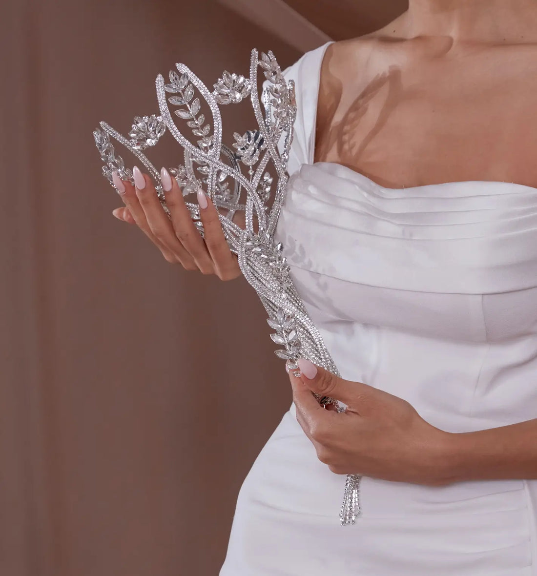 Bride Bouquet Holder, Wedding Accessories - Glamourous Grace