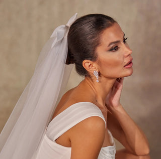 Elegant Bow Wedding Veil - Glamourous Grace