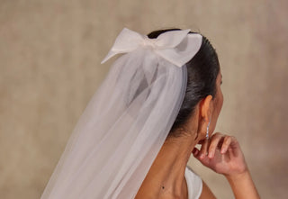 Elegant Bow Wedding Veil - Glamourous Grace