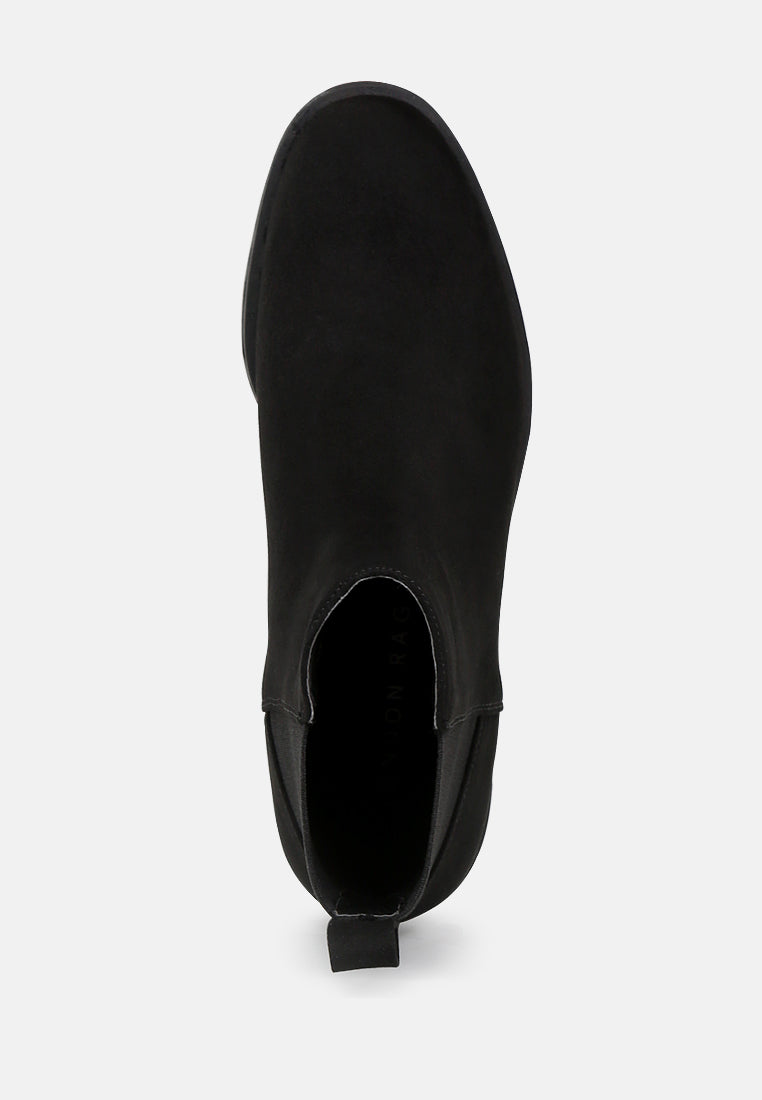 Bunny Chelsea Boots To Make A Statement - Glamourous Grace