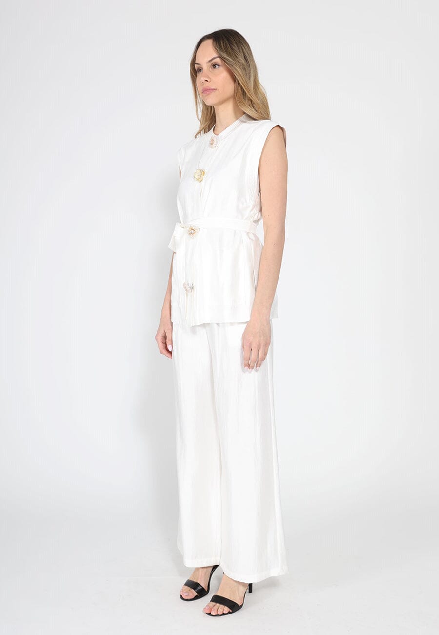 Button detail sleeveless vest - Glamourous Grace