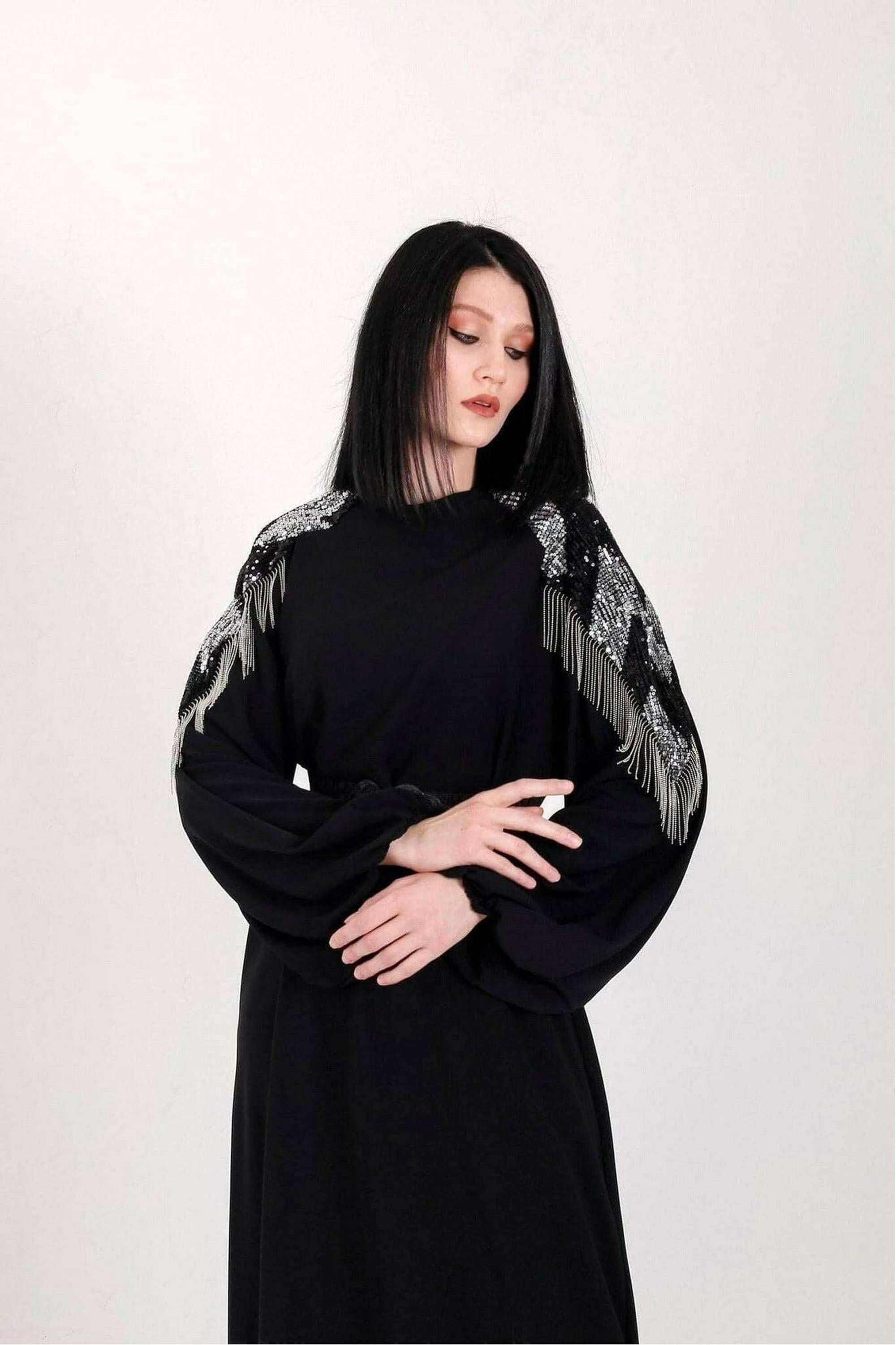 Lara Long Maxi Abaya in Black - Glamourous Grace