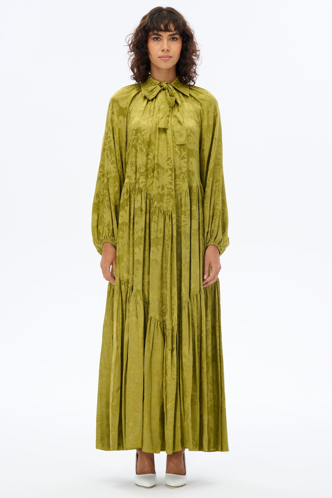 BABY COLLAR OVERSIZED DRESS: The Perfect Blend of Elegance and Comfort - Glamourous Grace