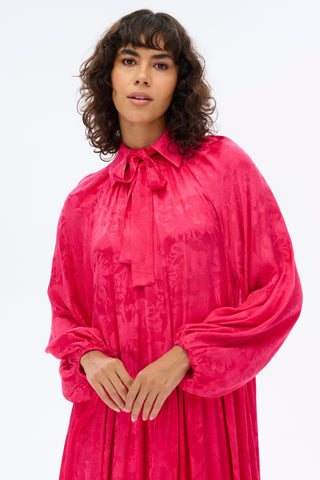 BABY COLLAR OVERSIZED DRESS: The Perfect Blend of Elegance and Comfort - Glamourous Grace