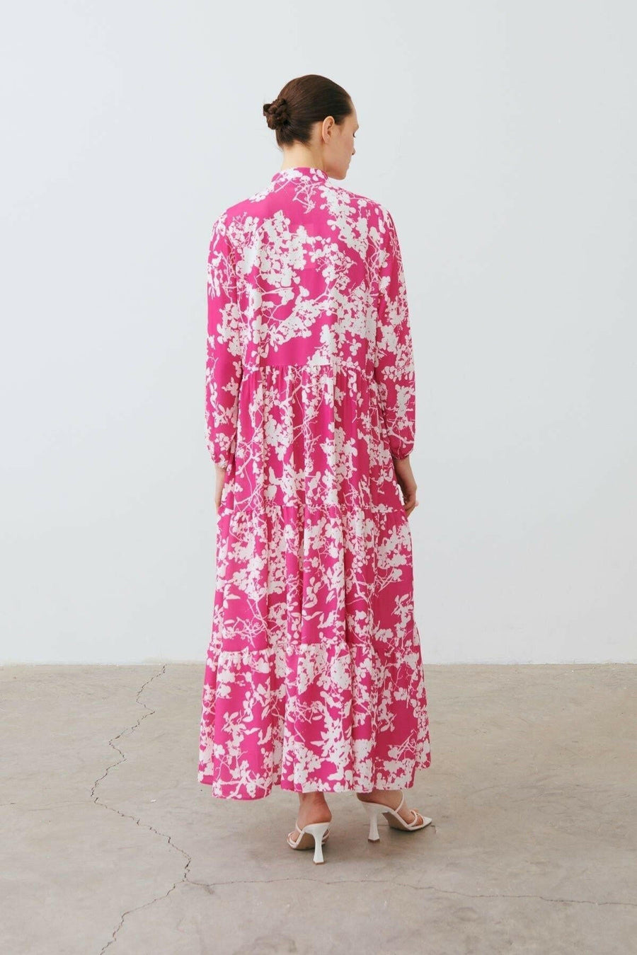 Polly Floral Maxi Dress In Light Pink - Glamourous Grace