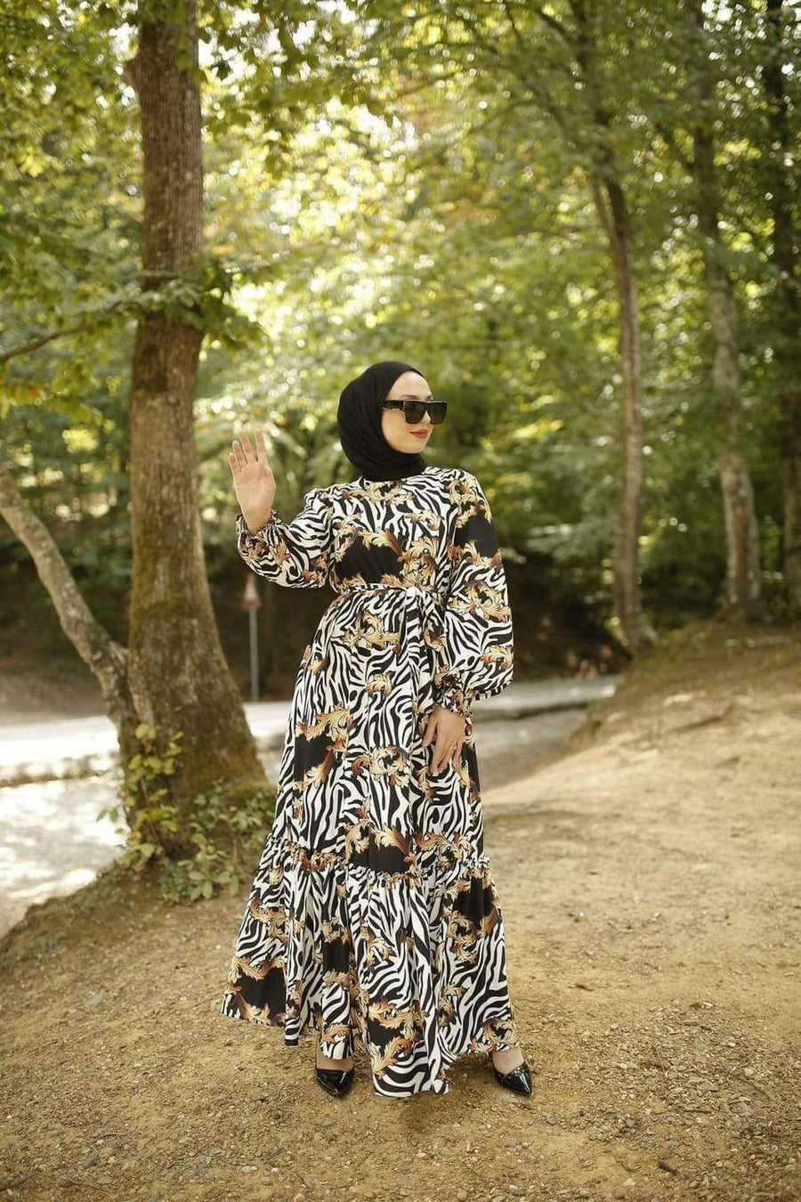 Christa Long Maxi Dress With Long Sleeves - Glamourous Grace