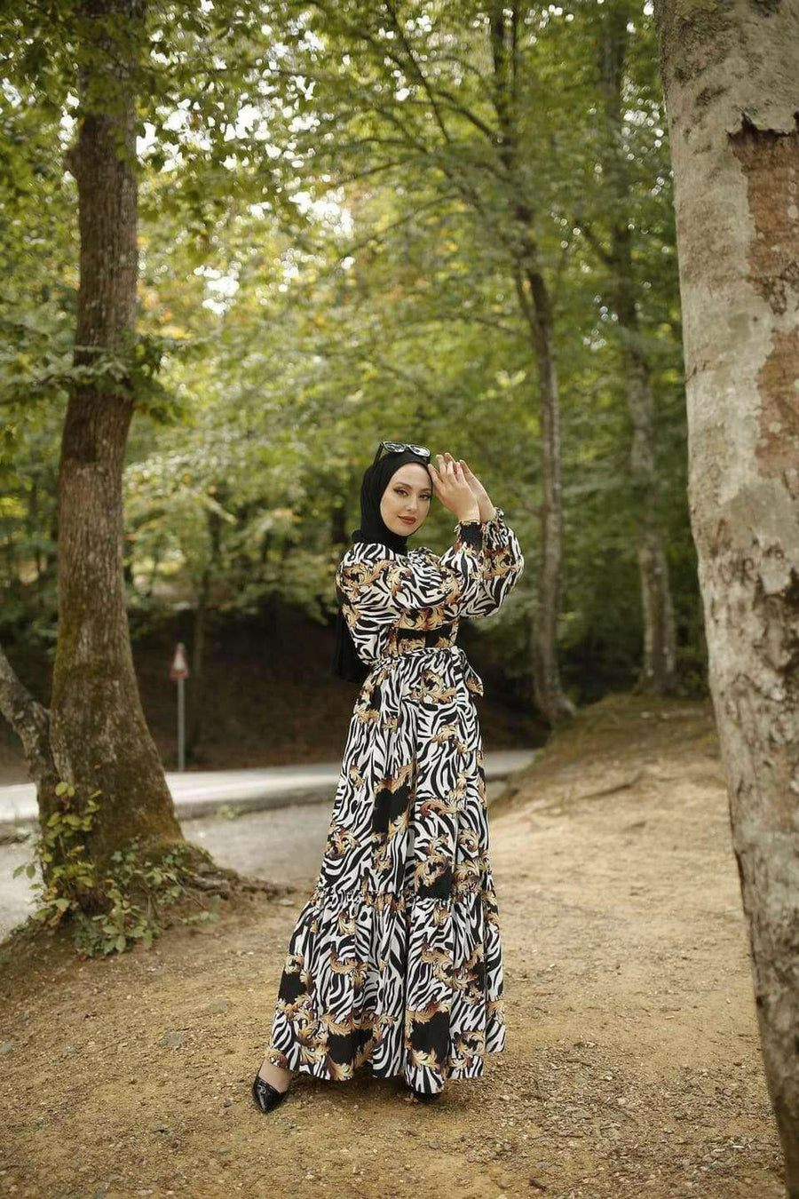 Christa Long Maxi Dress With Long Sleeves - Glamourous Grace