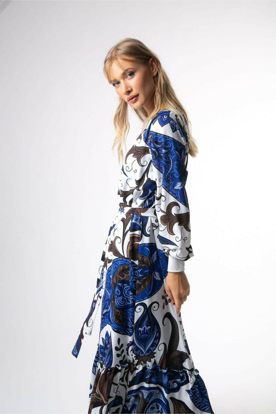 Nuri Maxi Dress with Long Sleeve - Glamourous Grace